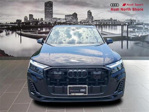 2025 Audi Q7 55 Premium Plus