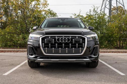 2025 Audi Q7 55 Premium Plus