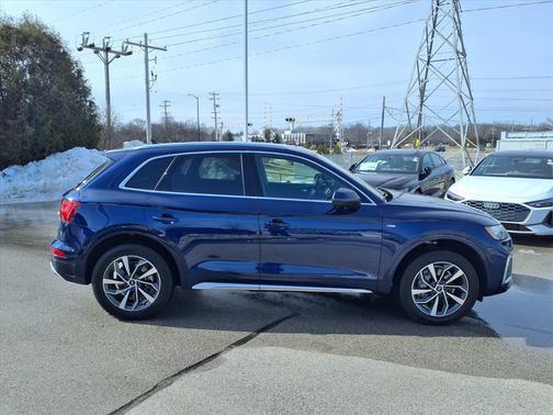 2023 Audi Q5 45 S line Premium Plus