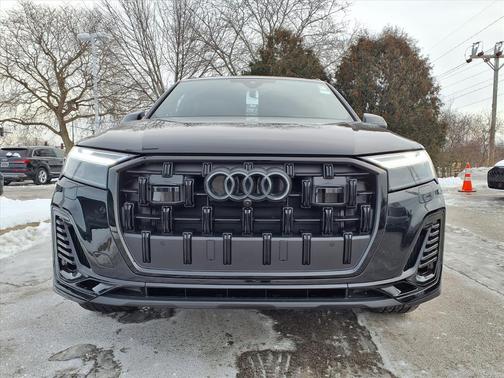 2026 Audi Q7 55 Premium Plus