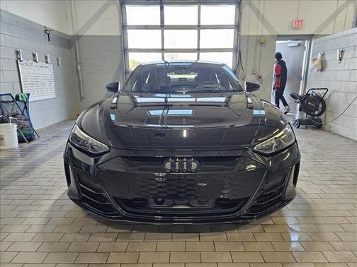 2023 Audi RS e-tron GT quattro