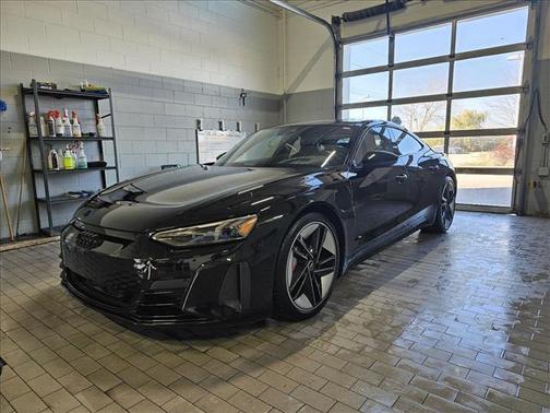 2023 Audi RS e-tron GT quattro