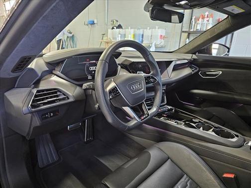 2023 Audi RS e-tron GT quattro