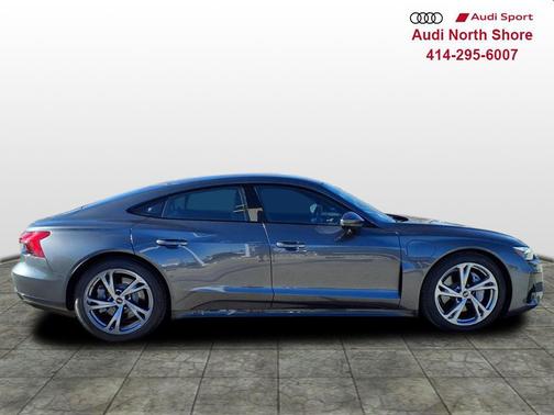 2023 Audi e-tron GT Premium Plus quattro