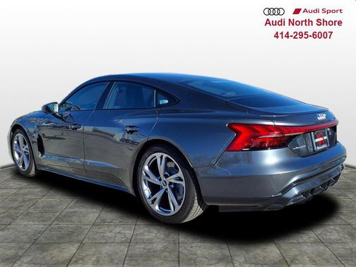 2023 Audi e-tron GT Premium Plus quattro