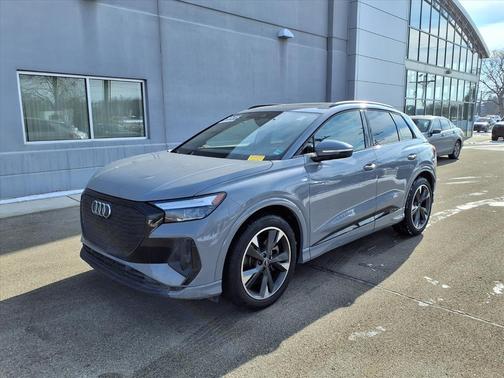 2025 Audi Q4 e-tron Premium Plus 55 quattro