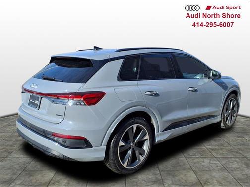 2025 Audi Q4 e-tron Premium Plus 55 quattro