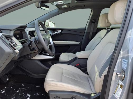 2025 Audi Q4 e-tron Premium Plus 55 quattro