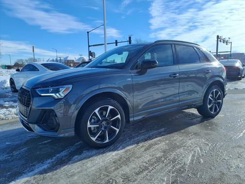 2025 Audi Q3 45 S line Premium Plus