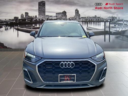 2023 Audi Q5 45 S line Premium
