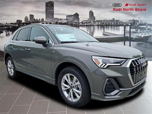 2025 Audi Q3 Premium 45 TFSI S line quattro Tiptronic