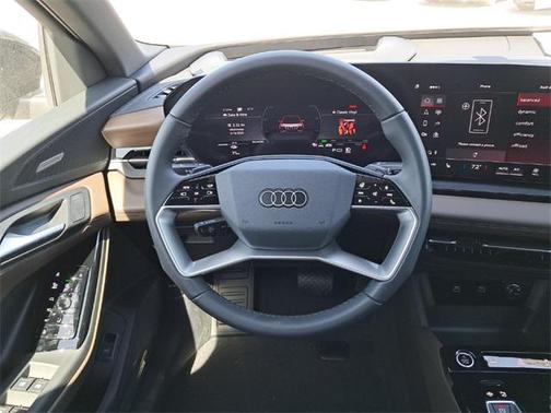 2025 Audi Q6 e-tron Prestige quattro
