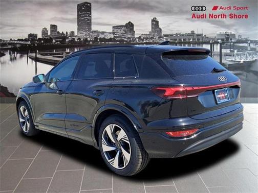 2025 Audi Q6 e-tron Prestige quattro