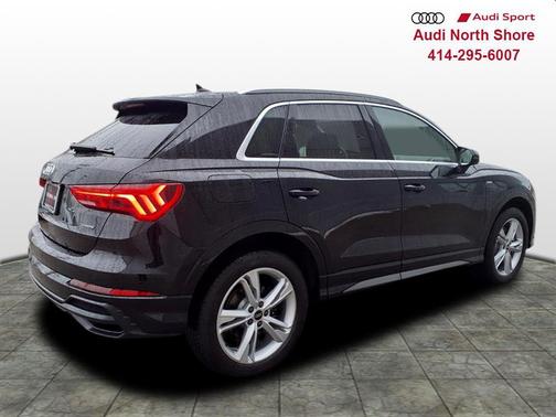2022 Audi Q3 45 S line Premium