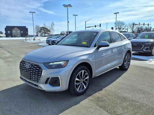 2022 Audi Q5 45 S line Premium Plus