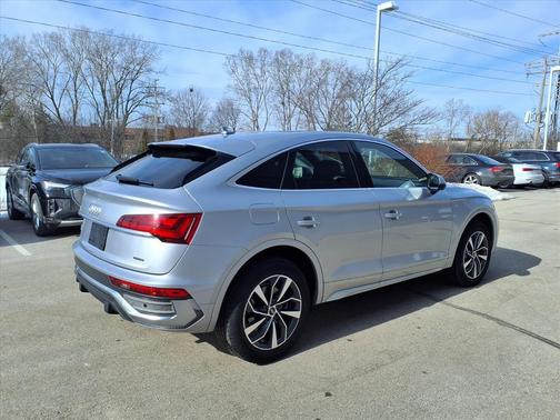 2022 Audi Q5 45 S line Premium Plus