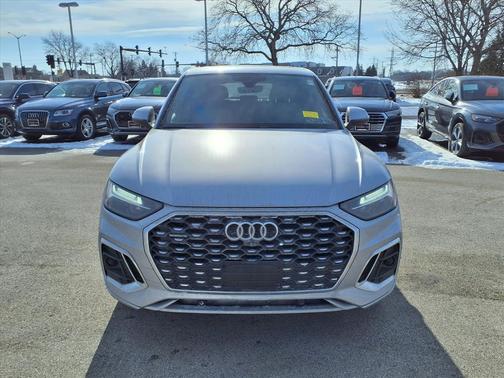 2022 Audi Q5 45 S line Premium Plus