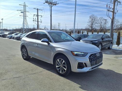 2022 Audi Q5 45 S line Premium Plus