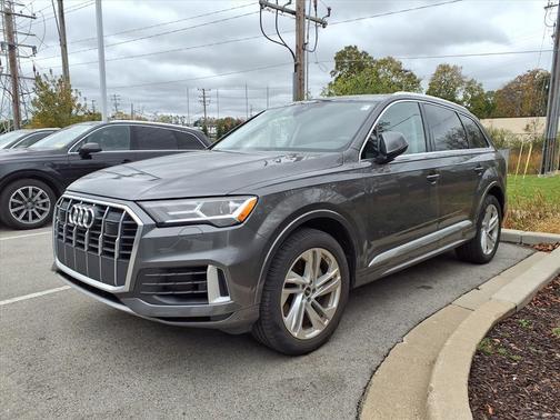 2023 Audi Q7 55 Premium Plus