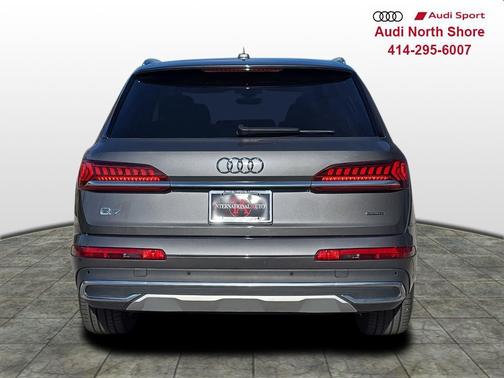 2023 Audi Q7 55 Premium Plus