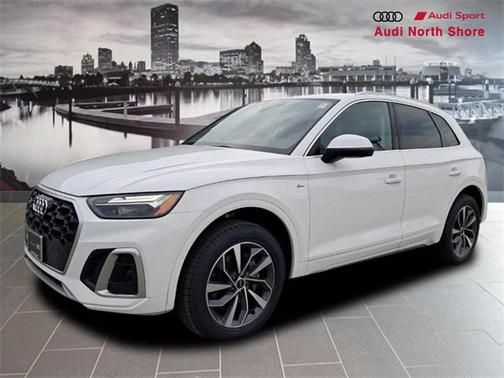 2022 Audi Q5 45 S line Premium Plus