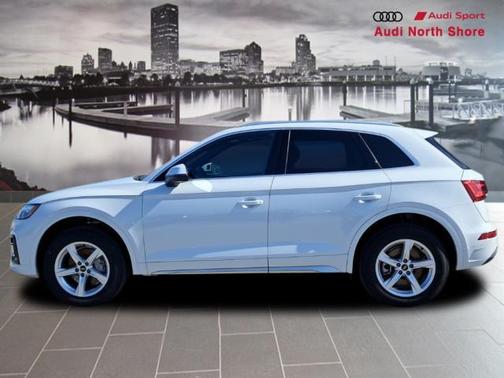 2022 Audi Q5 40 Premium