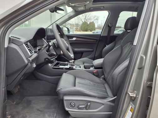 2025 Audi Q5 45 S line Premium Plus