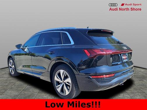 2024 Audi Q8 e-tron Premium Plus