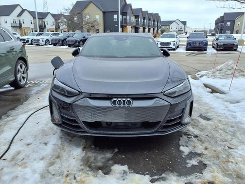 2024 Audi RS e-tron GT quattro