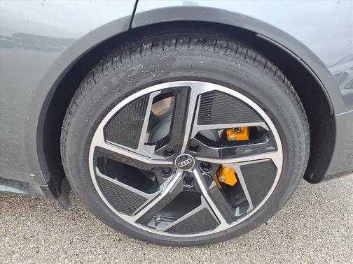 2024 Audi RS e-tron GT quattro