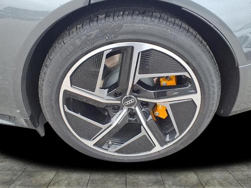 2024 Audi RS e-tron GT quattro