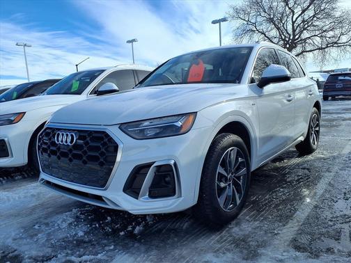 2023 Audi Q5 45 S line Premium Plus