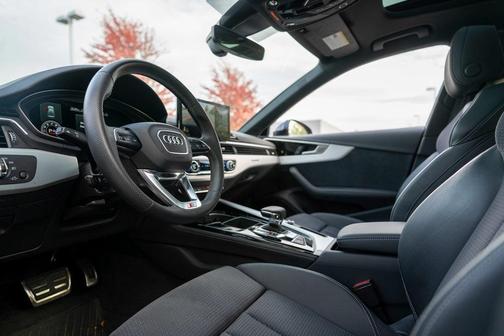 2023 Audi A4 45 S line Premium Plus