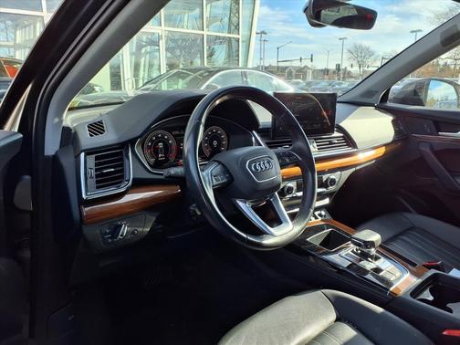 2023 Audi Q5 45 S line Premium Plus