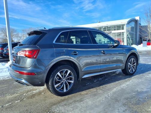 2023 Audi Q5 45 S line Premium Plus