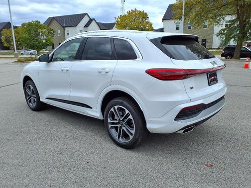 2025 Audi Q5 Premium