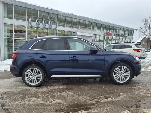2020 Audi Q5 45 Premium Plus
