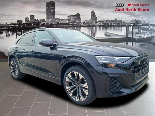 2025 Audi Q8 55 Premium Plus