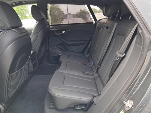 2025 Audi Q8 55 Prestige