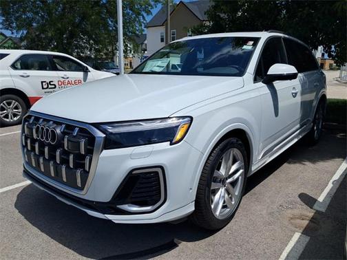2025 Audi Q7 55 Premium Plus