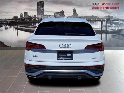 2024 Audi Q5 45 S line Premium Plus