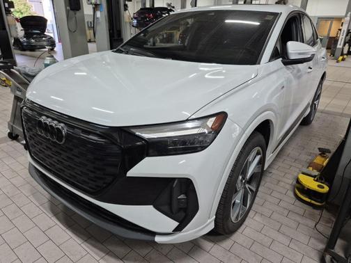 2023 Audi Q4 e-tron Premium Plus 50 quattro