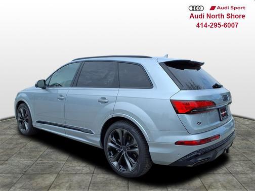 Satellite Silver Metallic 2026 Audi Q7 55 Premium Plus