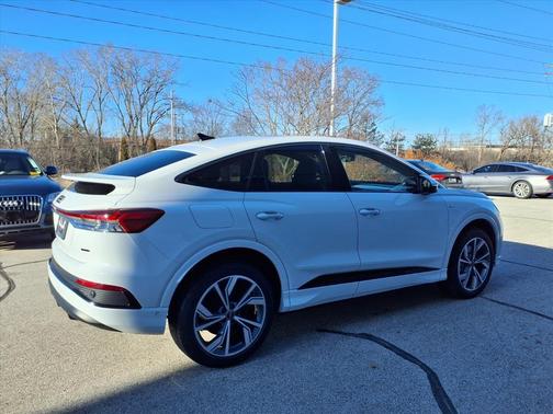 2023 Audi Q4 e-tron Premium Plus 50 quattro