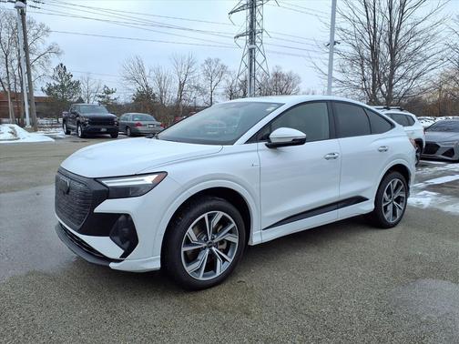 2023 Audi Q4 e-tron Premium Plus 50 quattro