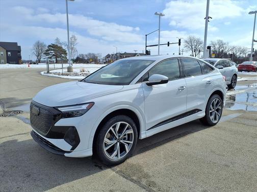 2023 Audi Q4 e-tron Premium Plus 50 quattro