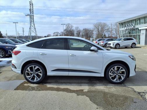 2023 Audi Q4 e-tron Premium Plus 50 quattro