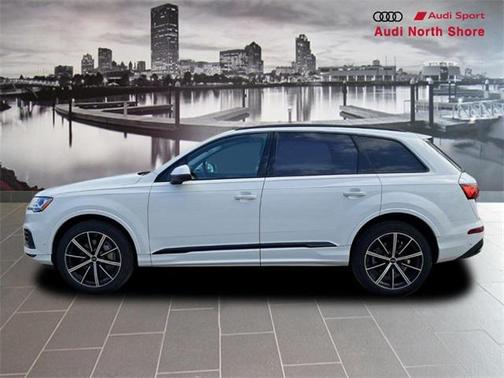 2022 Audi Q7 55 Premium Plus