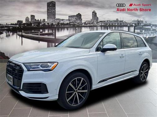 2022 Audi Q7 55 Premium Plus