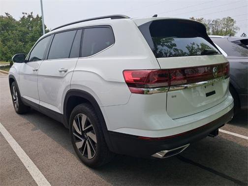 2024 Volkswagen Atlas 2.0T SE w/Technology 4MOTION